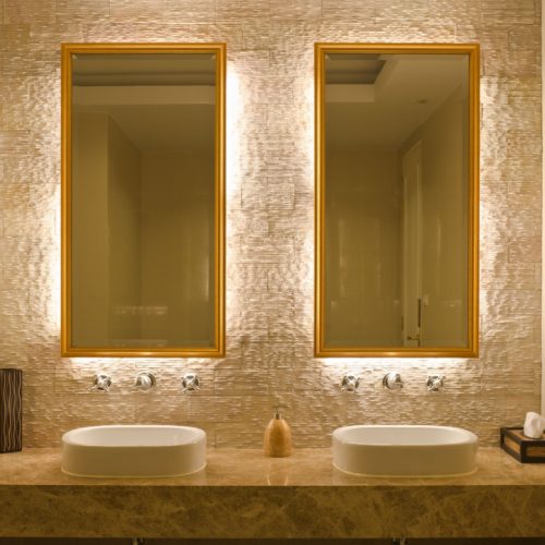 mirror-rear-lit mirror-rear-lit